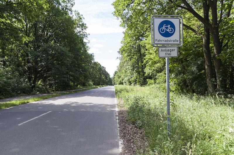 Andere-Teilnehmer-Strassenverkehr-Schild-Fahrradstraße.jpeg