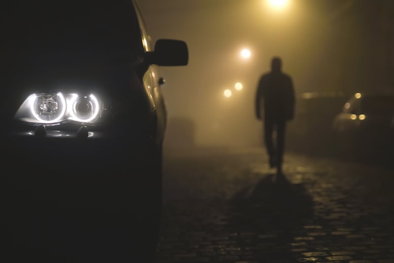 Andere-Teilnehmer-Strassenverkehr-fussgaenger_schlecht_sichtbar.jpeg