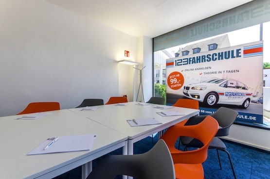 Fahrschule Marl Schulungsraum Theorieunterrichz