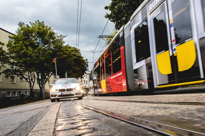 Fahrschule Essen Auto und Straßenbahn