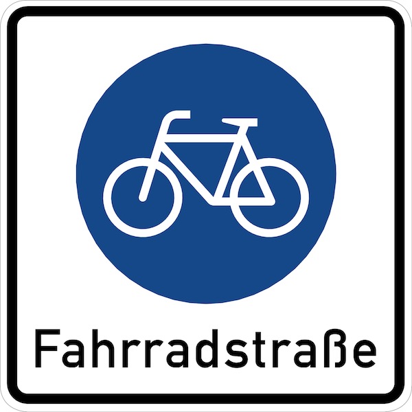 Verkehrszeichen-Beginn-einer-Fahrradstraße.jpg