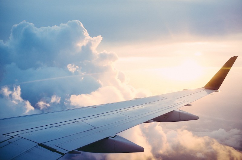 umschulen-zu-fahrlehrer-flugbegleiter.jpg